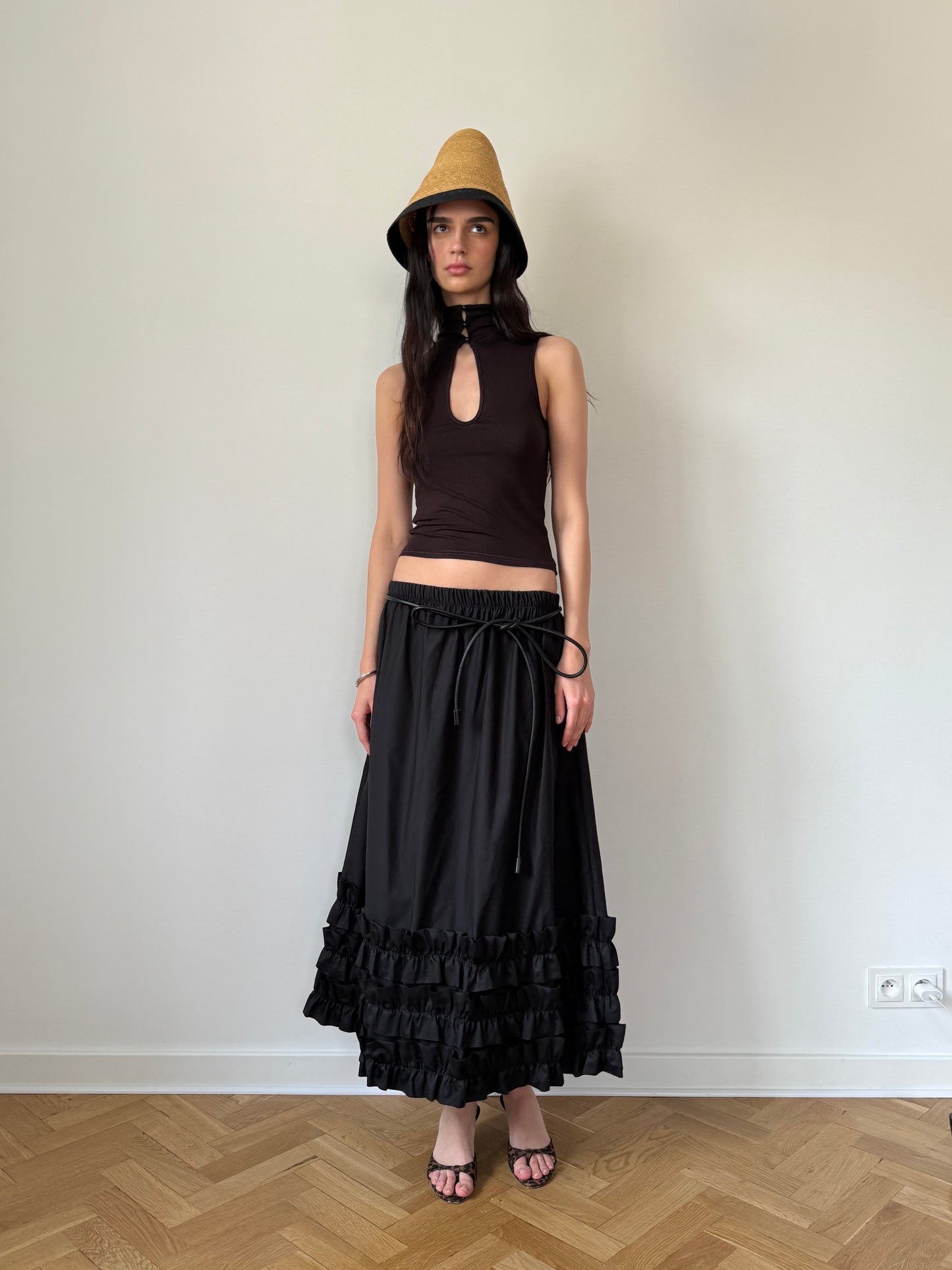 Top Ruby Brown