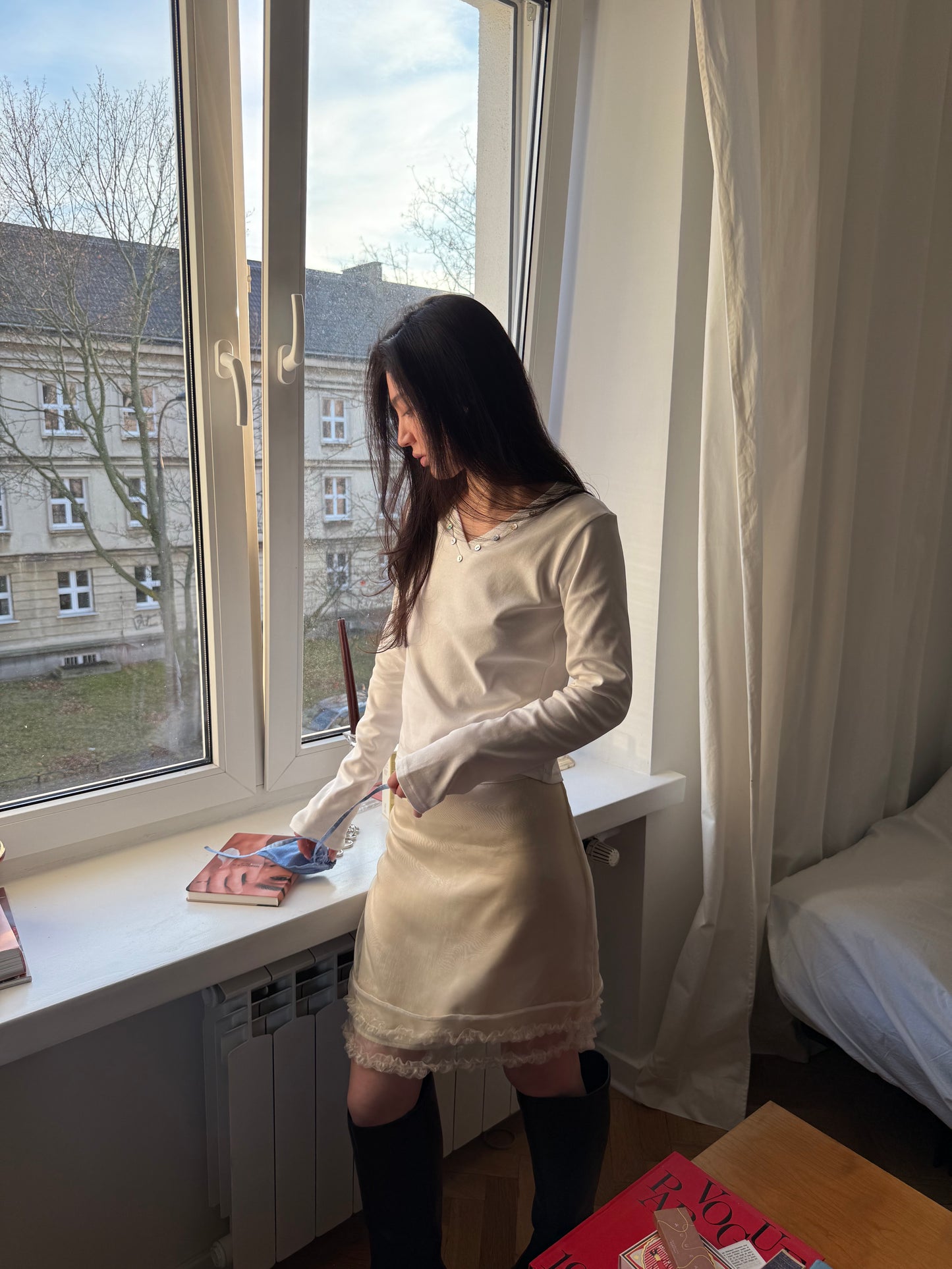 Longsleeve V-neck Buttons