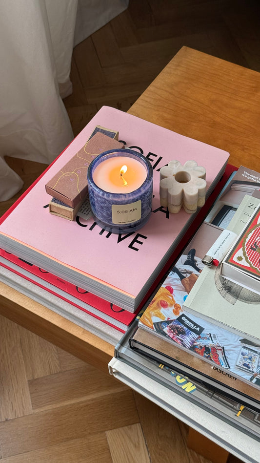 Limitowana świeca zapachowa 5:05 AM